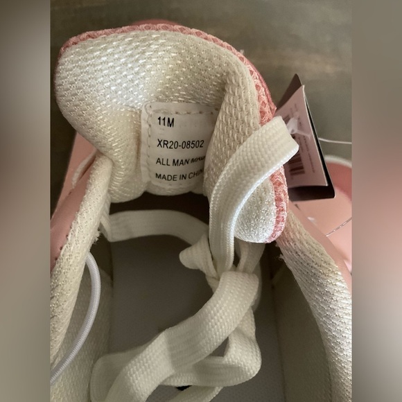 Hurley Women’s Sneakers - Picture 9 of 10